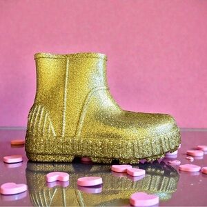 UGG Drizlita Shimmering Gold Glitter Boots Size 6 Women/Teen/Big Child